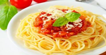 Два подхода: классические итальянские спагетти болоньезе